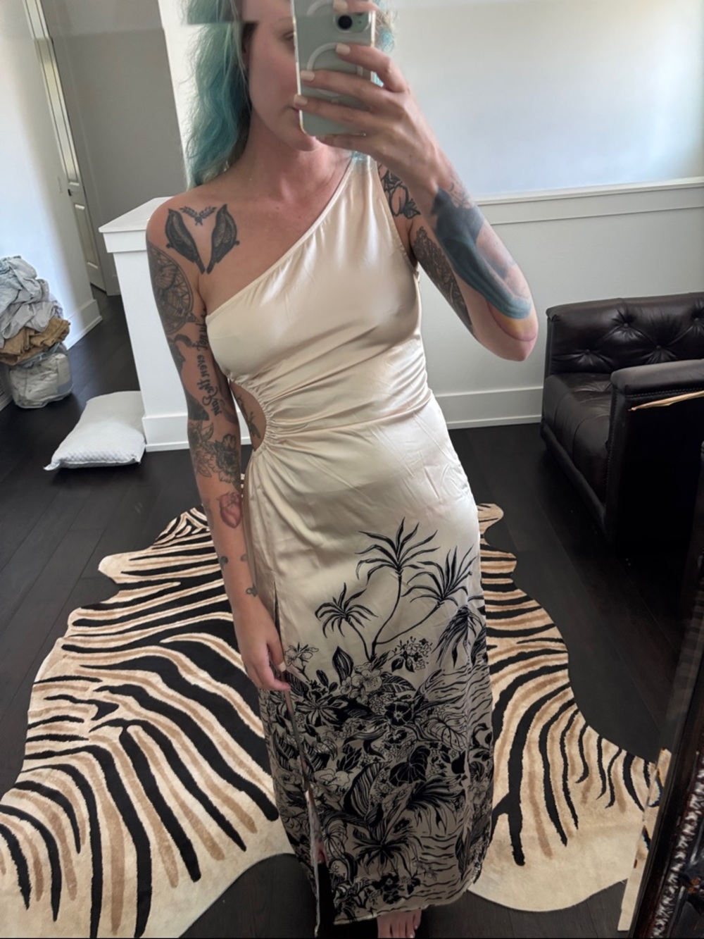 One-Shoulder Satin Maxi - Picture 5 of 11